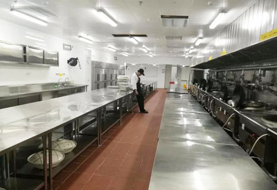 專業(yè)成都廚房設(shè)備廠為你揭秘商用廚房工程的價(jià)格與專業(yè)設(shè)計(jì)